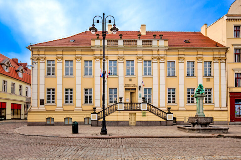 Wojewódzka i Miejska Biblioteka Publiczna im. dr. Witolda Bełzy w Bydgoszczy