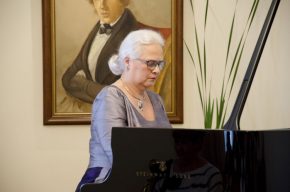 Z klasyką przez Polskę - recital Ewy Pobłockiej