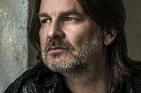 Ray Wilson – Genesis Classic