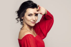 Olga Bończyk / Piosenka dobra na wszystko