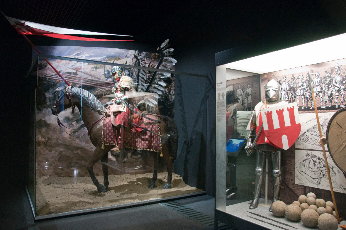 Wystawy stałe związane z historią wojsk lądowych