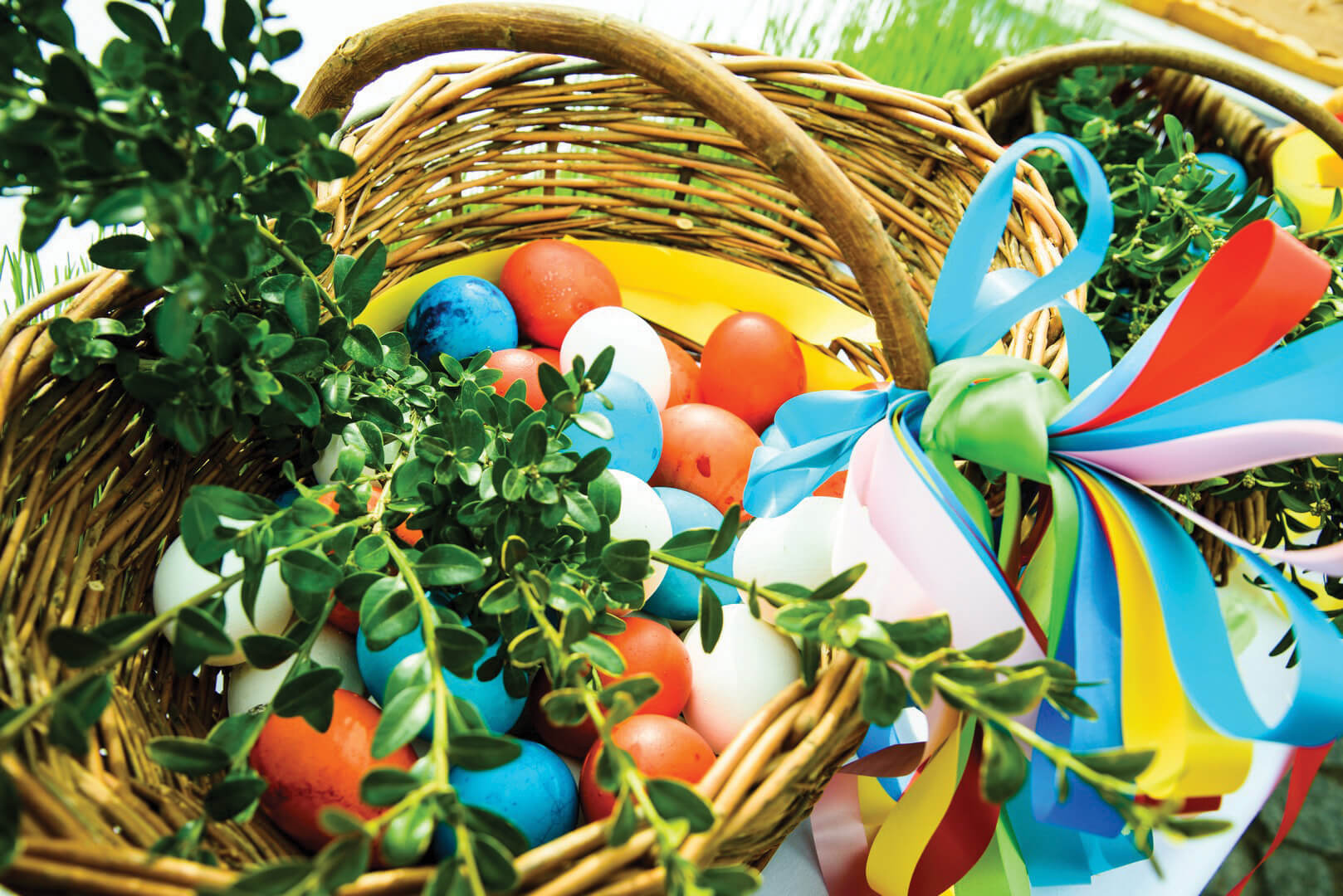 Wielkanocny stół rodzimych smaków szlaku „Niech Cię Zakole” i pomocny gościniec wielkanocny
