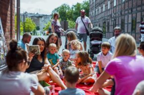 LATO. Sensoryczne spotkanie z książkami i najmłodszymi #CzyTam Świat