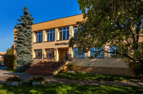 Język w Epoce Przemian – Spotkanie z Profesorem Bralczykiem i Michałem Ogórkiemni