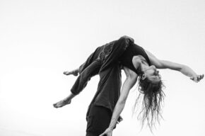 Emilia Biskupik & Ola Kozioł. Performance