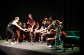 Młody Teatr | grupy dla młodzieży 16+ i dorosłych