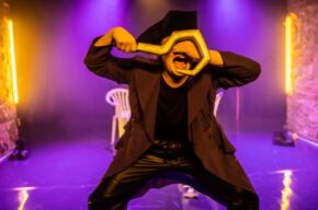29. Międzynarodowy Festiwal Teatrów Lalek ,,Spotkania": FUNDACJA TEATR PAPAHEMA – „PIOTRUŚ PAN. W CIENIU DOROSŁOŚCI”