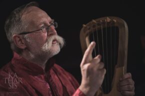 QUID POTISSIMUS? – o rzeczach ważnych na czas trudny – Jacek Kowalski – gitara, śpiew, słowo