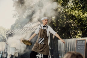 LnSM: Teatr Na Walizkach - „Ristorante” – spektakl uliczny