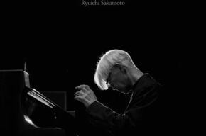 Artyści i Artystki na wielkim ekranie: Ryūichi Sakamoto: Opus
