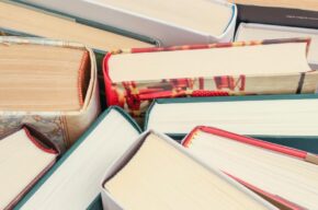Kiermasz w Bibliotece Rubinkowo