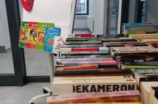 Mikołajkowy kiermasz książek