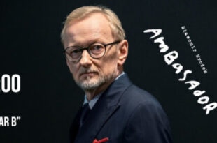 Teatr Klasyki Polskiej: Ambasador