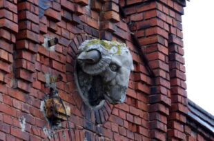LXXXIV Spotkanie z Historią u Hoffmana: Spacer wśród ruin. Sekrety ginących zabytków regionu, Michał Jankowski