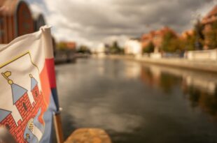 Warsztaty dźwiękowe na rzece – połączone z rejsem i zwiedzaniem Śluzy Miejskiej nr 2