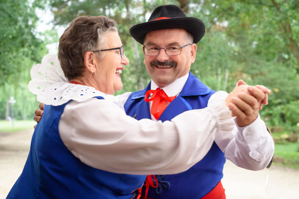 W GOŚCINIE U SOŁTYSA W SKANSENIE W KŁÓBCE