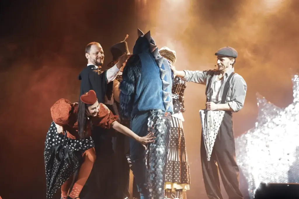 „Klasyka na Zamku” – Festiwal Teatralny na Zamku Dybowskim: Bajka nie tylko o smoku