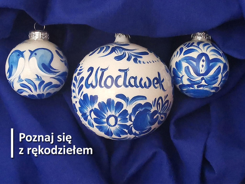 Malowanie bombek inspirowanych fajansem włocławskim – warsztaty z Krystyną Zagrabską