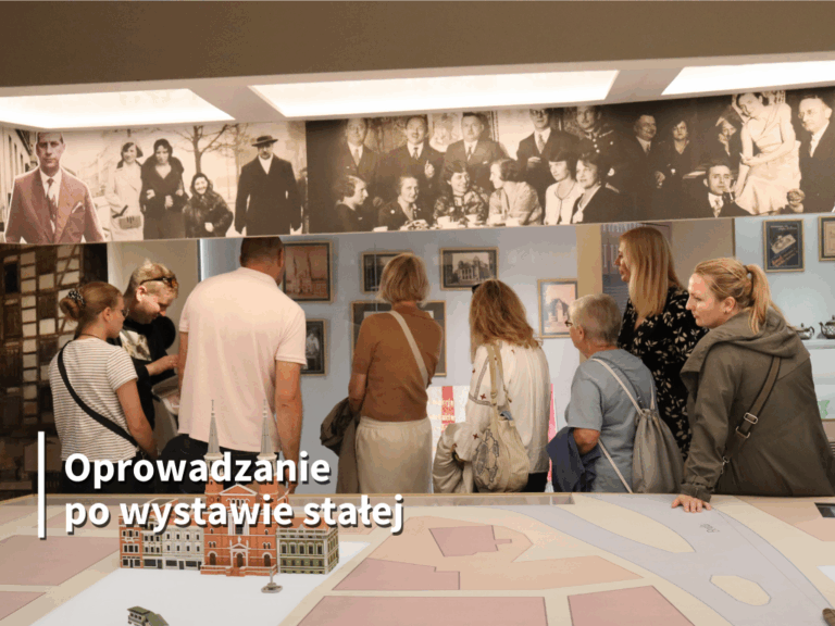 Oprowadzanie po wystawie stałej „Od Starego Rynku do pl. Wolności. Spacer ulicami międzywojennej Bydgoszczy” z okazji 106. rocznicy powrotu Bydgoszczy do Polski
