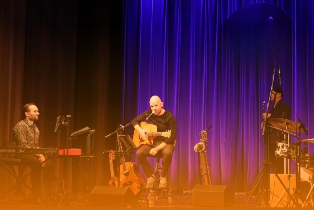 Osiecka, Grechuta – niezapomniane piosenki | Tomasz Steńczyk z zespołem