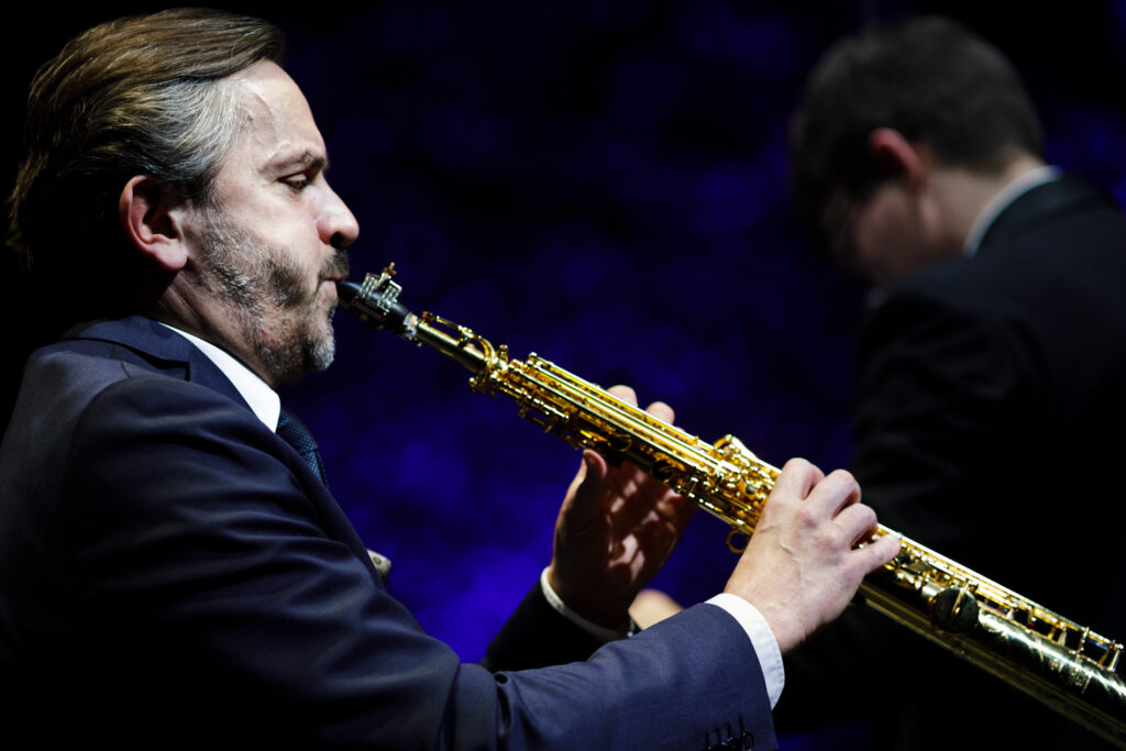 Muzyka wielkiego ekranu na saksofon, zespół i orkiestrę. Symfoniczne Walentynki