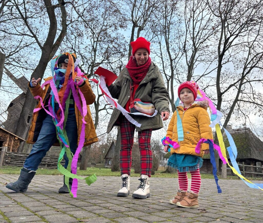 Etnoigraszki: Rodzinne kombinacje