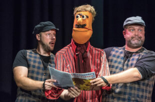 Teatr Form Wielu "Czyja to walizka?"