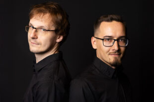 Kolęda na 4 ręce... na jazzowo