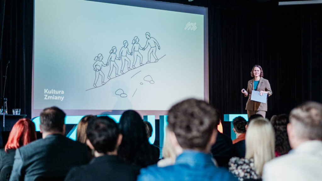 Kultura Zmiany rusza w region. Otwarte spotkania dla ludzi kultury.