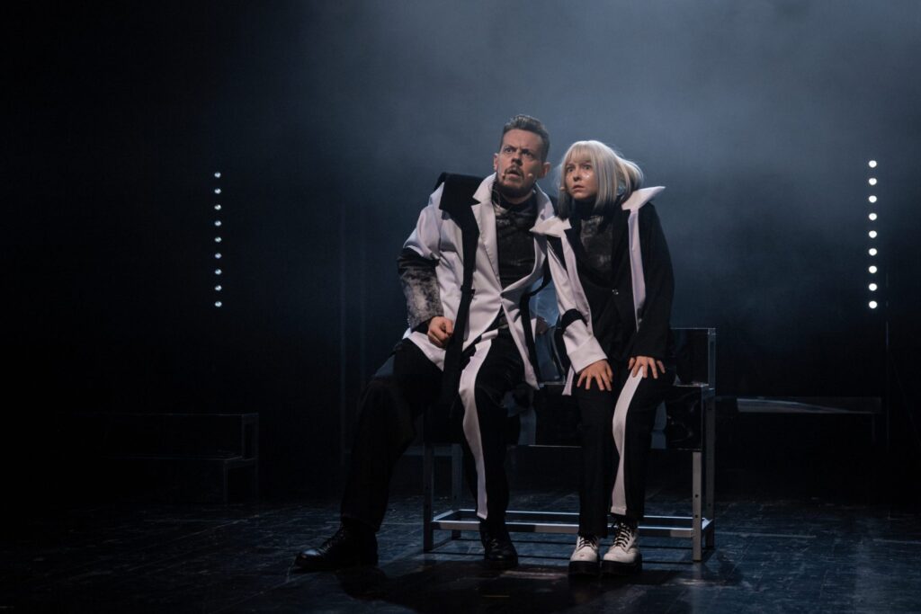 GWT: „Ciechowski. W lustrze” A. Mortas przy współpracy z Teatrem Nowym im. K. Deymka w Łodzi