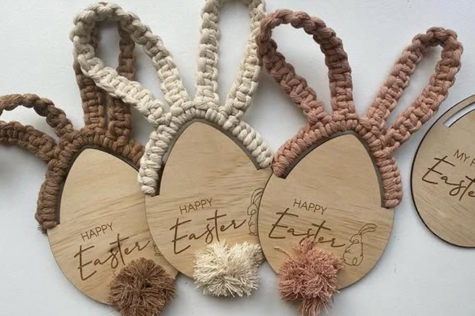 Wielkanocne zawieszki – zajączki z makramy – warsztaty dla seniorów