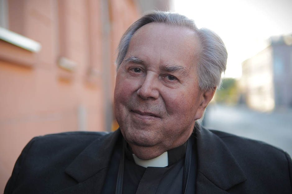 Literatura w Centrum: Franciszek Kamecki – drabiną do nieba