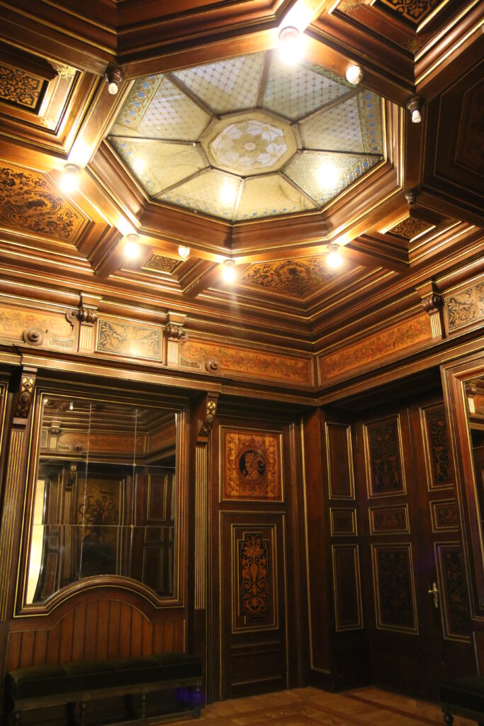 Noc Muzeów w Dworze Artusa | zwiedzanie z przewodniczką