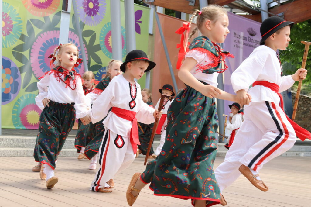 Na wysokiej górze - 42. Dziecięcy Przegląd Folkloru Wiejskiego