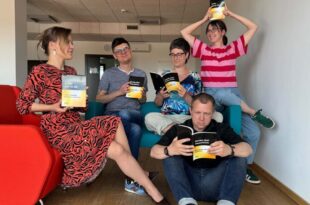 Sztuka (dla) wszystkich: nowy język teatru w praktyce | przeczytaj  darmowy e-book