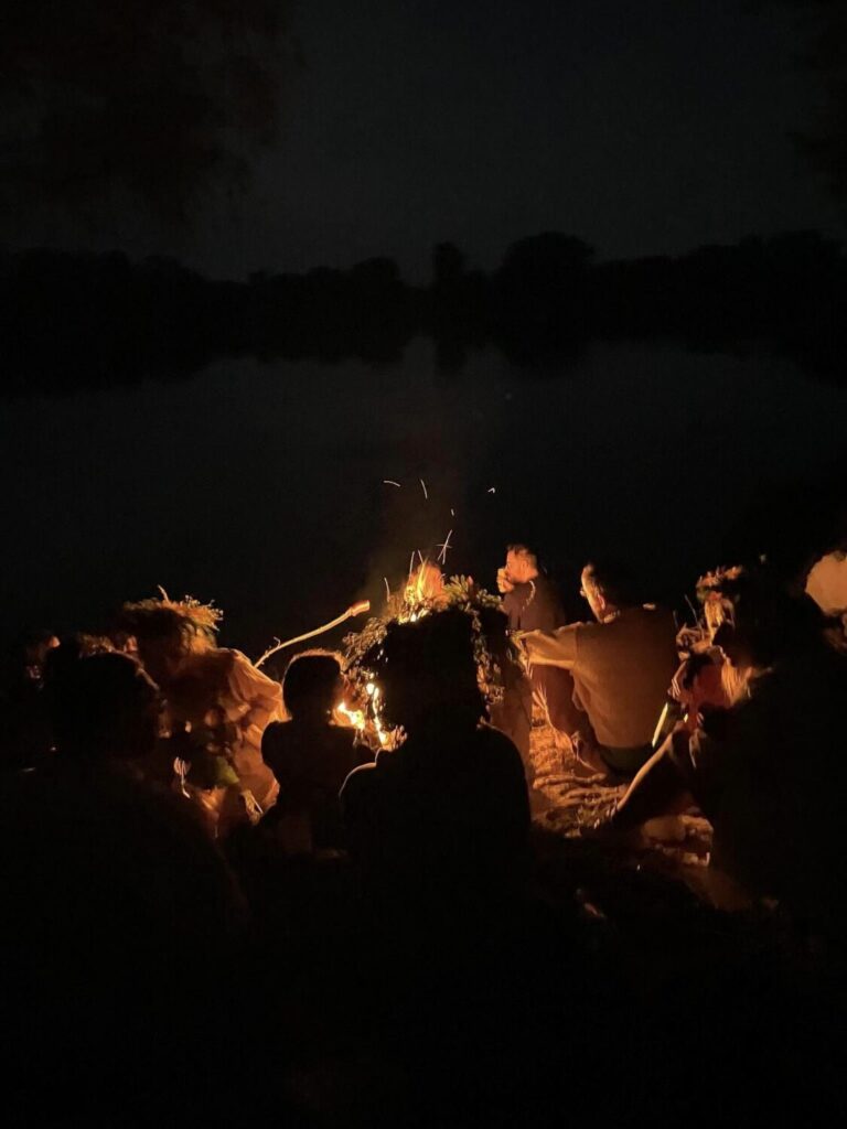Bylicą przepasane. O ziołach i zwyczajach Nocy Kupały