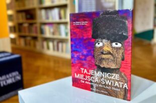 Wakacje z książką | Tajemnicze miejsca świata | warsztaty w Bibliotece