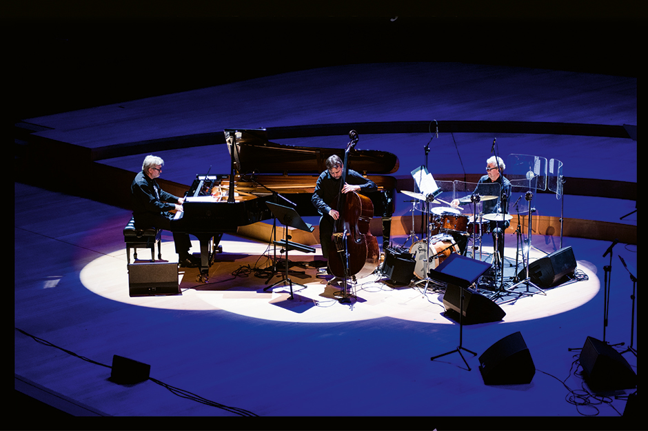 XVI Festiwalu Cichej Muzyki: Koncert „Andrzej Jagodziński Trio-Bach”