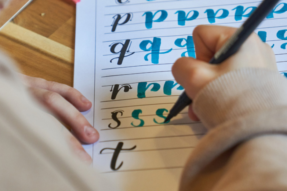 Sztuka użytkowa: Warsztaty brush letteringu dla początkujących