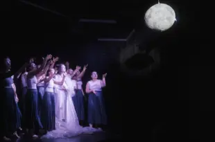Lunacja. Rytuał, żeby Księżyc nie spadł | Grupa Teatralna dla dorosłych | spektakl