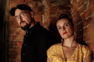 Maanam akustycznie  – Agnieszka Kensik (wokal), Jarosław Wardowski (gitara)